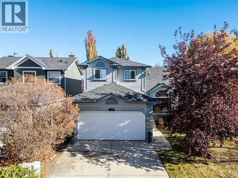 113 Somerside Green SW Calgary AB T2Y3G6