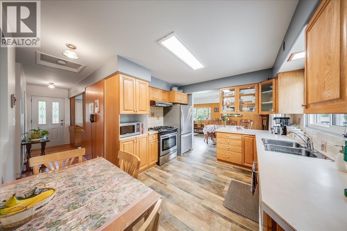 602 Schofield Highway