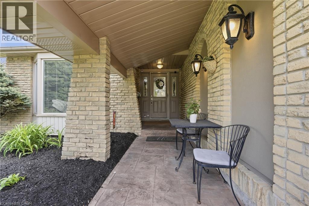 1 OAKMEADOW Place
