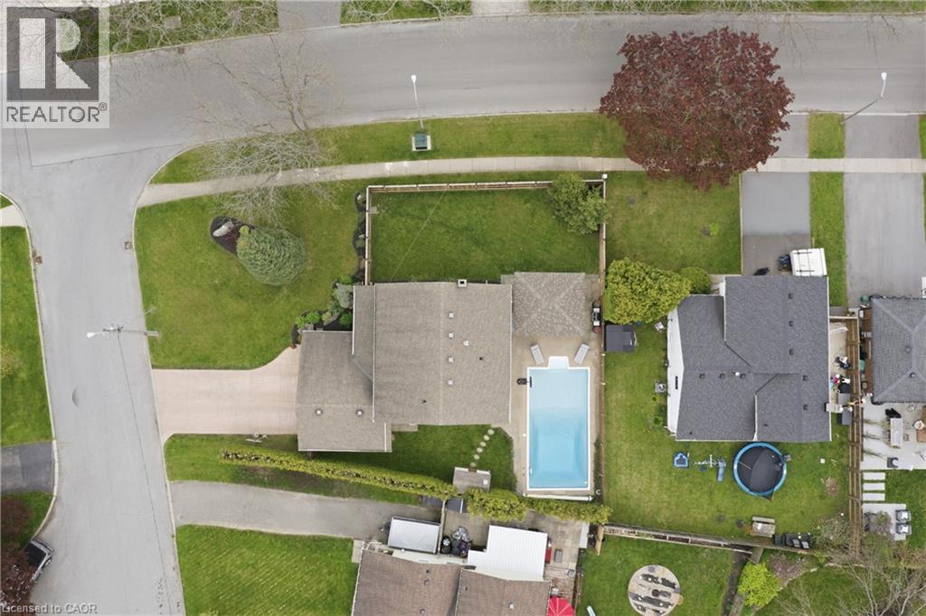 1 OAKMEADOW Place