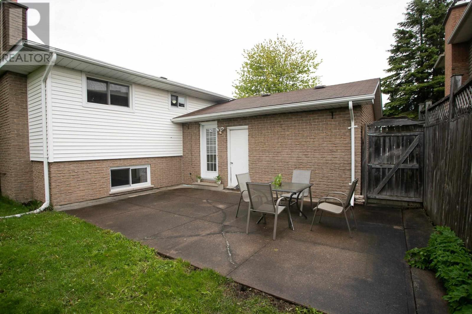Homes for Sale Sault Ste. Marie 25 Healy ST