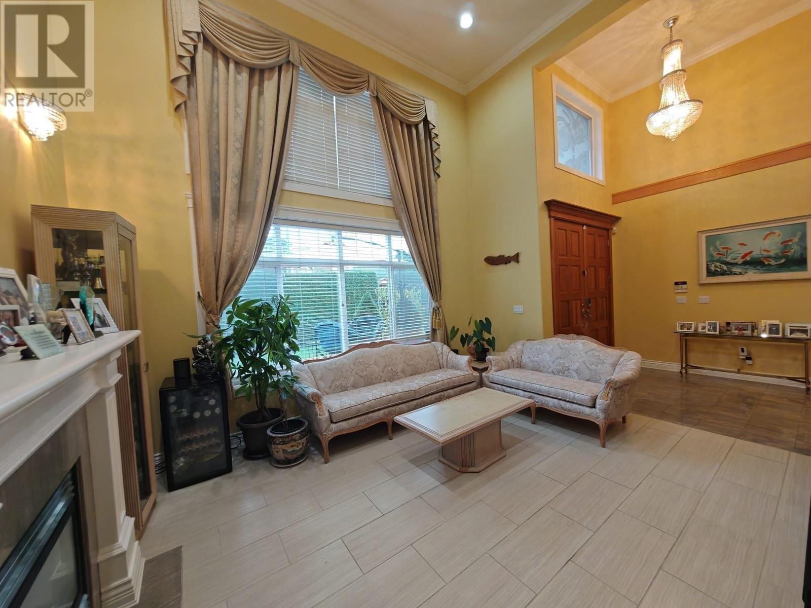 9211 NO. 3 ROAD