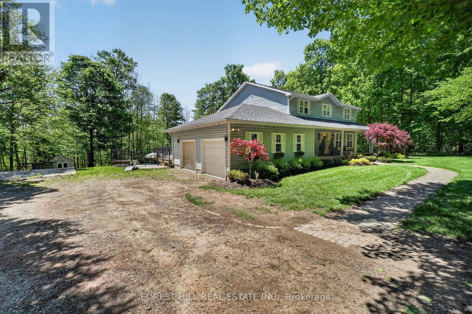 20 HIGHLAND CRESCENT