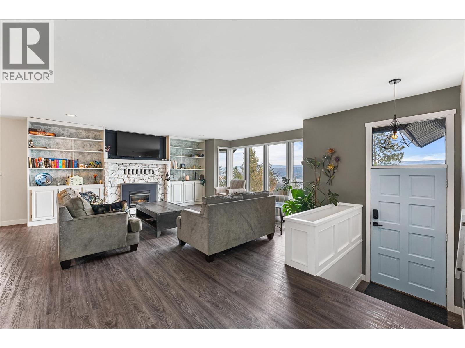 1642 Griffiths Place