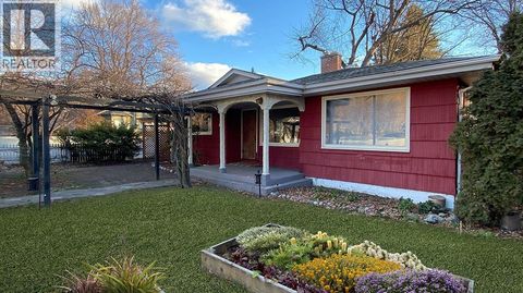 284 Robinson Avenue Naramata BC V0H1N0