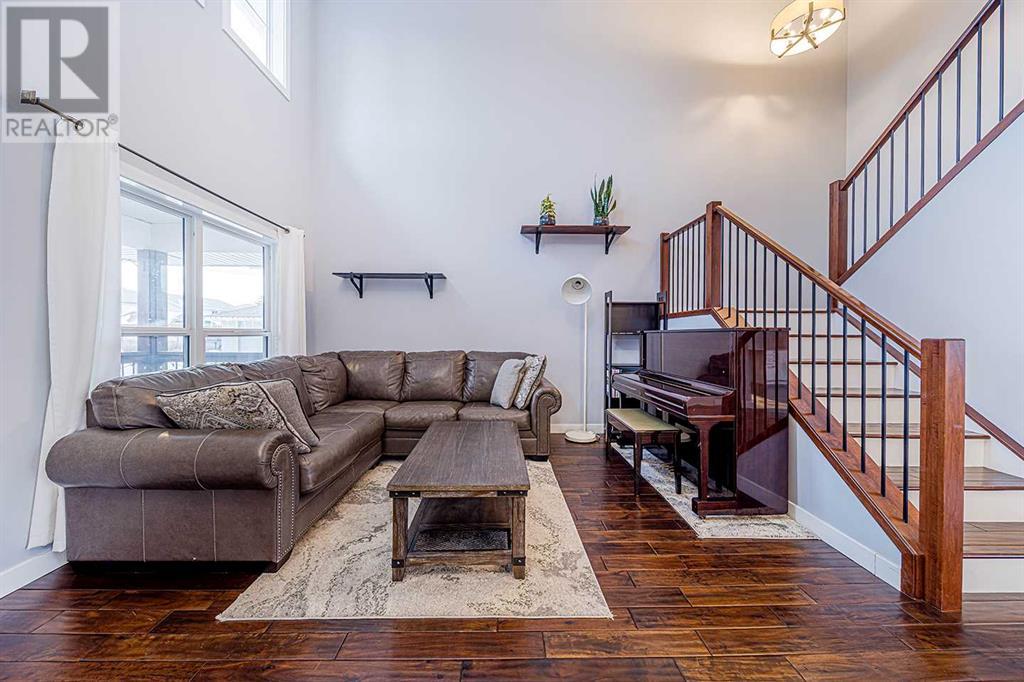 104 Hawktree Green NW