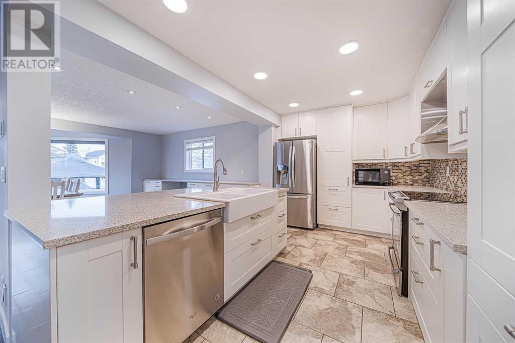 104 Hawktree Green NW