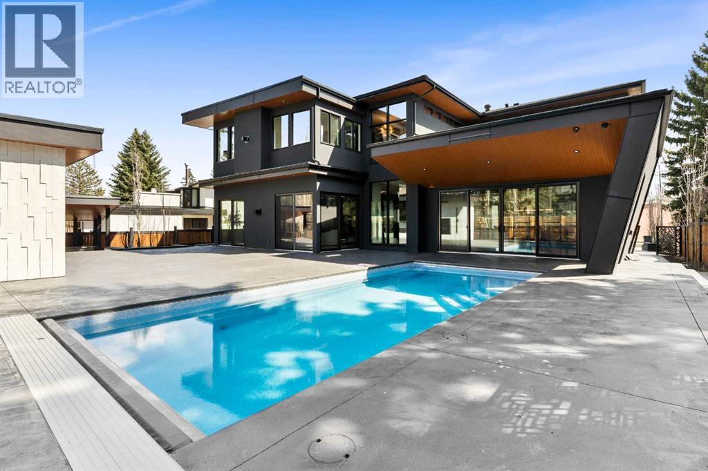1016 Beverley Boulevard SW
