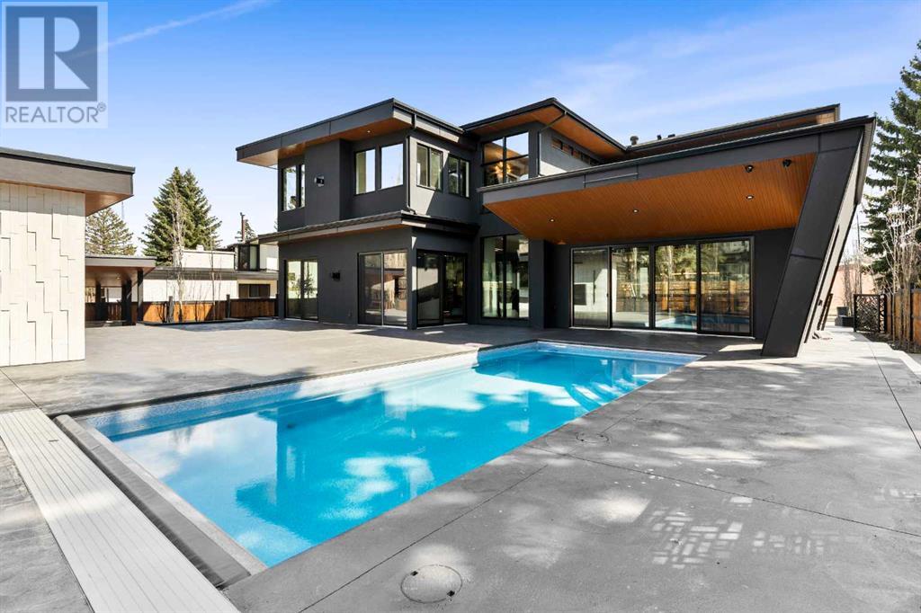 1016 Beverley Boulevard SW