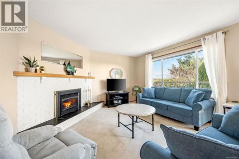 244 Tahoe Ave Nanaimo BC V9R6S2