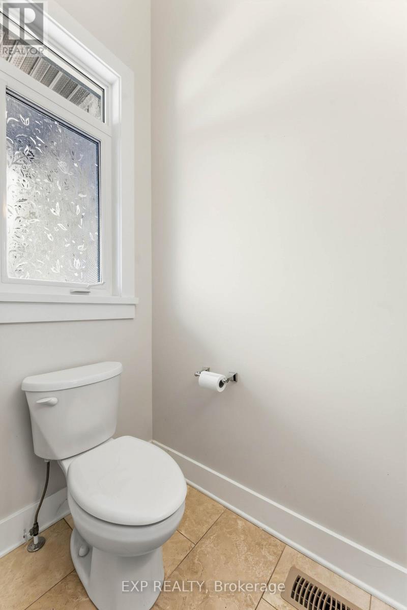 152 RIVINGTON STREET