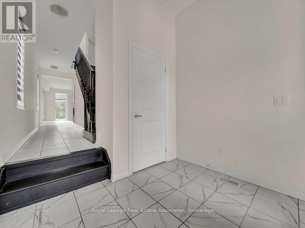 184 BROADACRE DRIVE