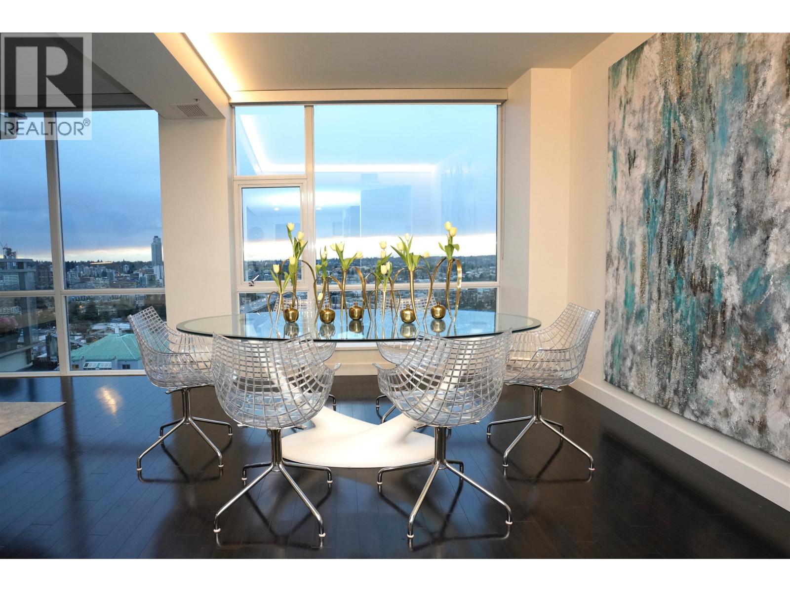 2703 1455 HOWE STREET