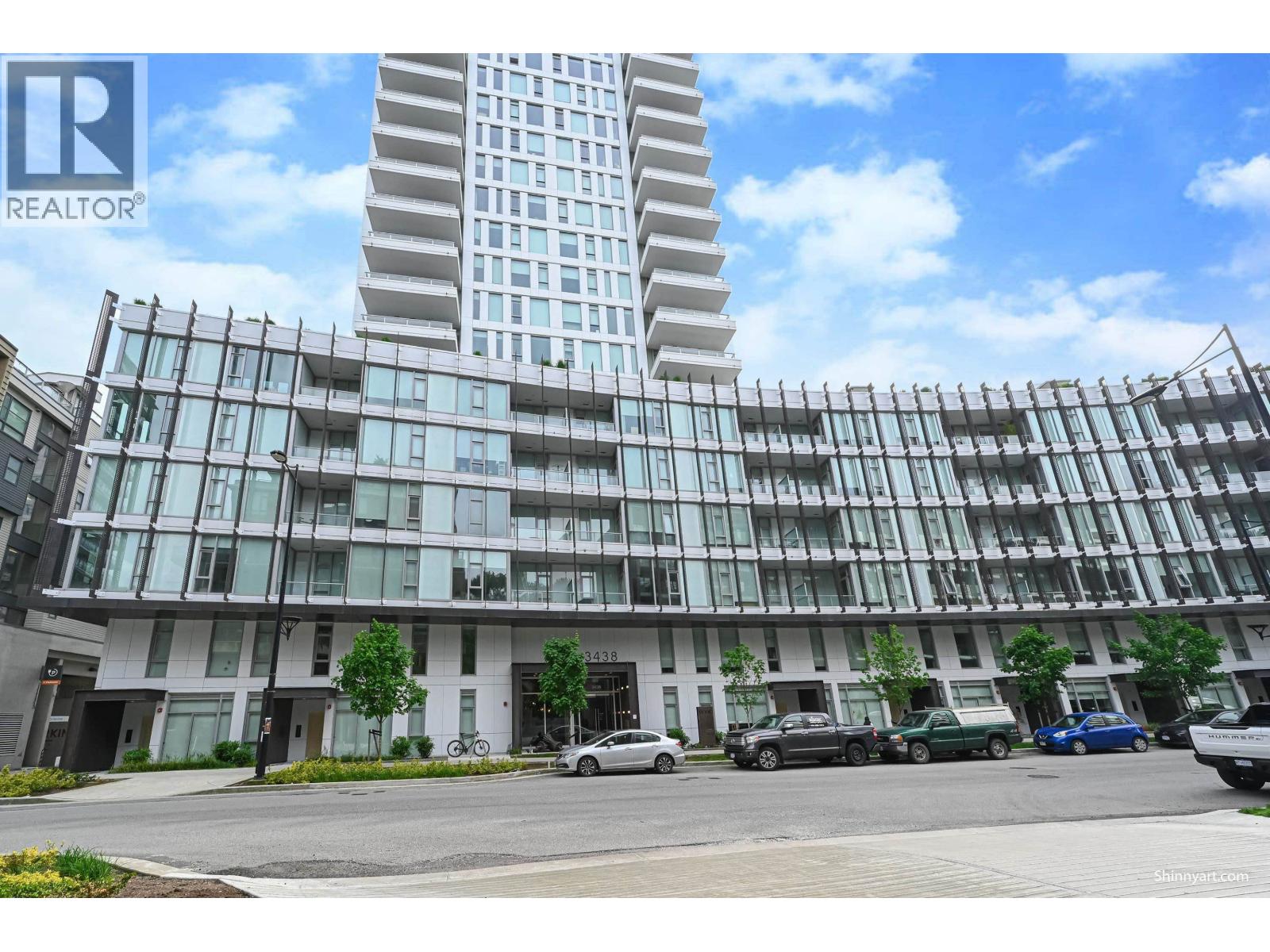 2002 3438 SAWMILL CRESCENT