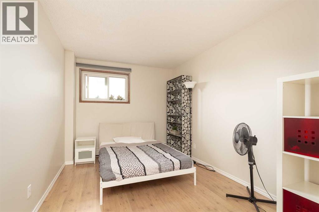 419, 5 Berkeley Place W