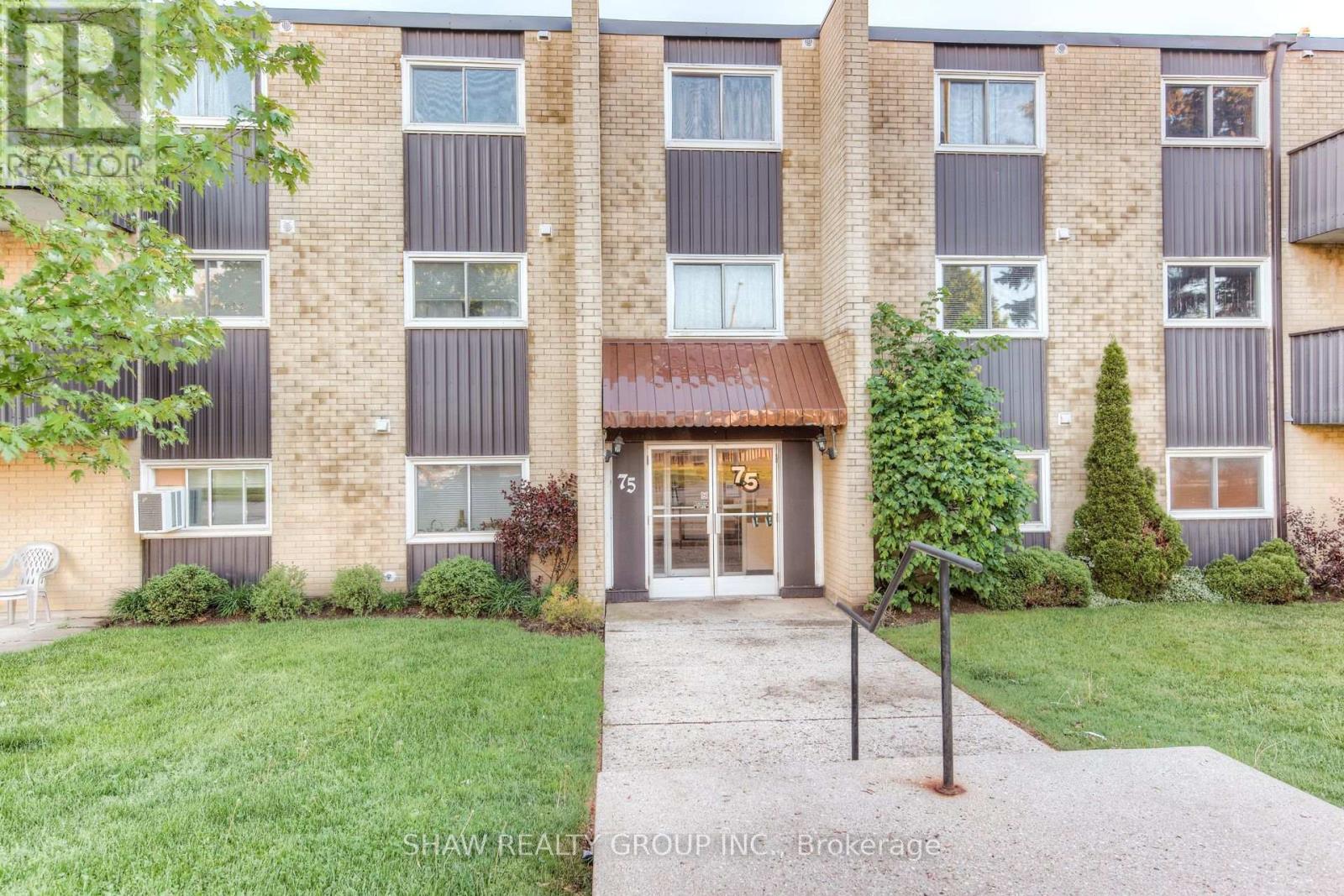 302 - 75 HAZELGLEN DRIVE