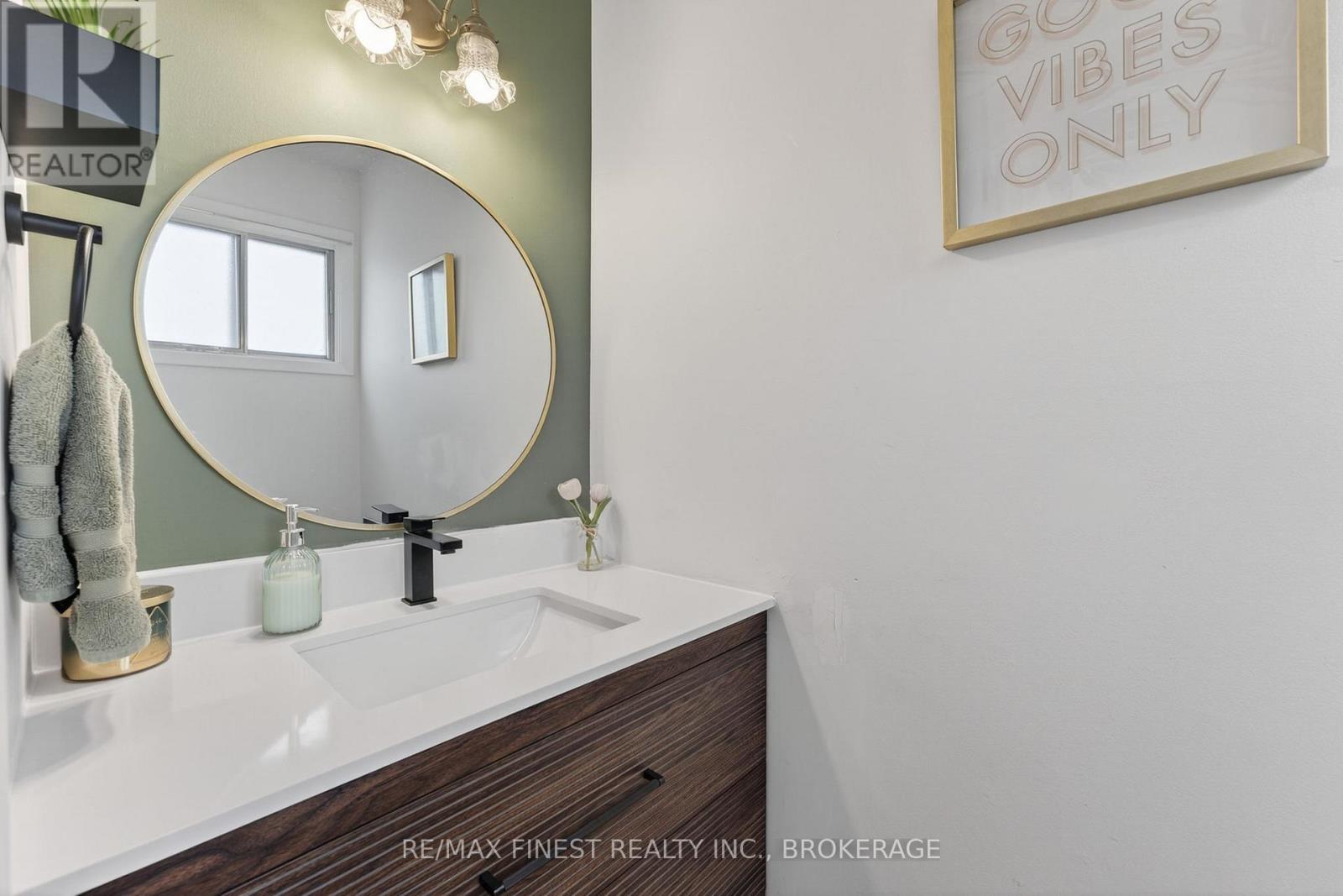 4 - 30 ADDINGTON STREET