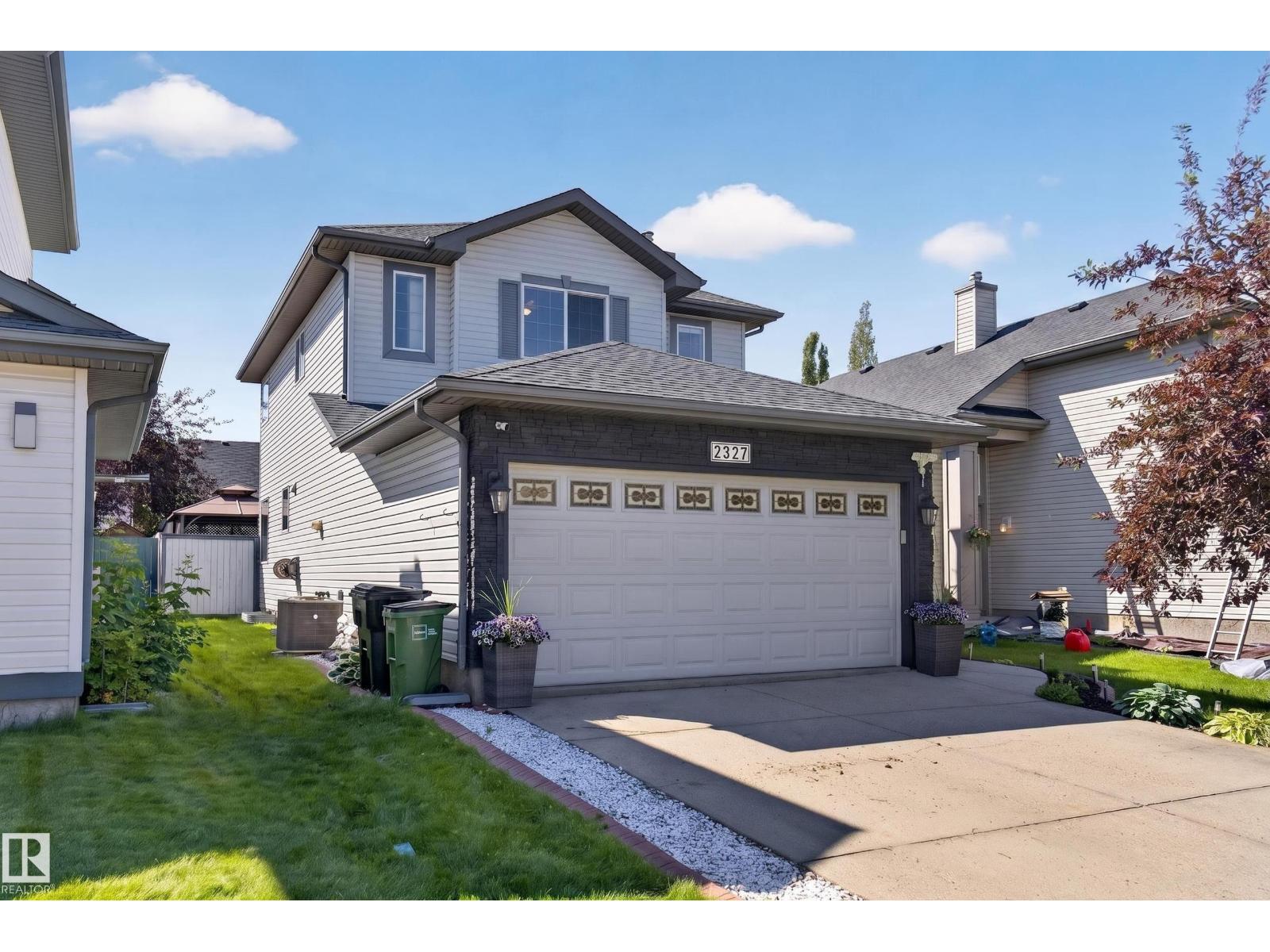 2327 37B AV NW