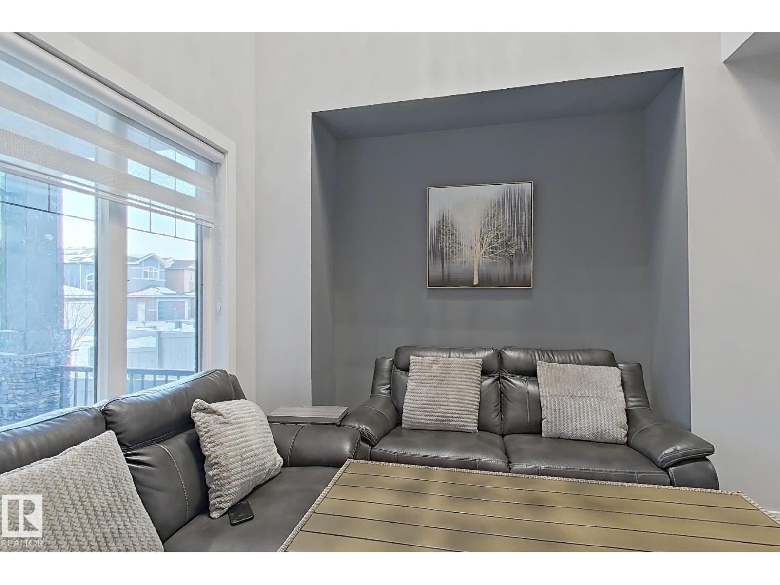 3107 13 AV NW
