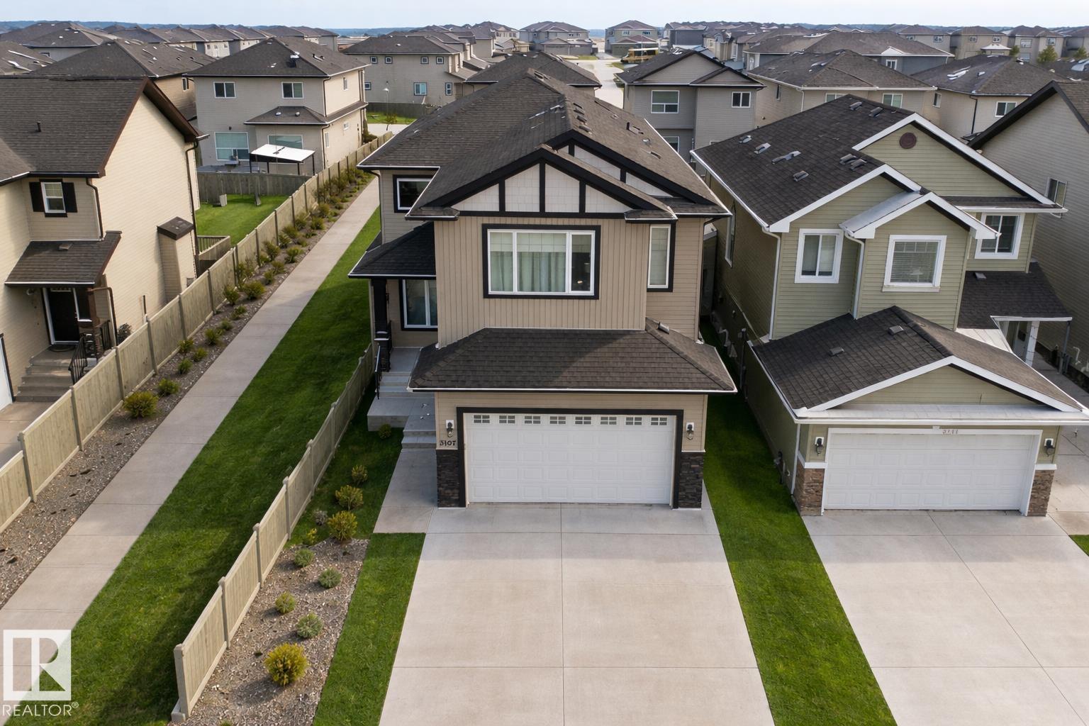 3107 13 AV NW