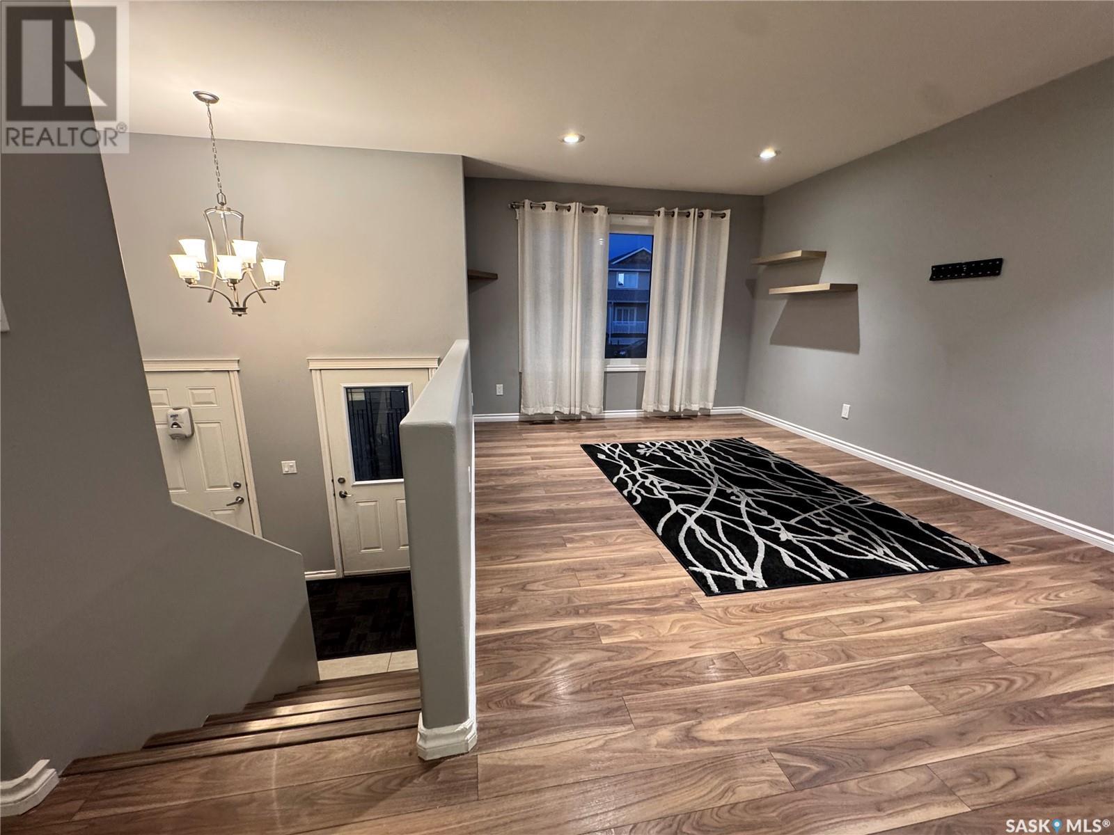106 Martens CRESCENT