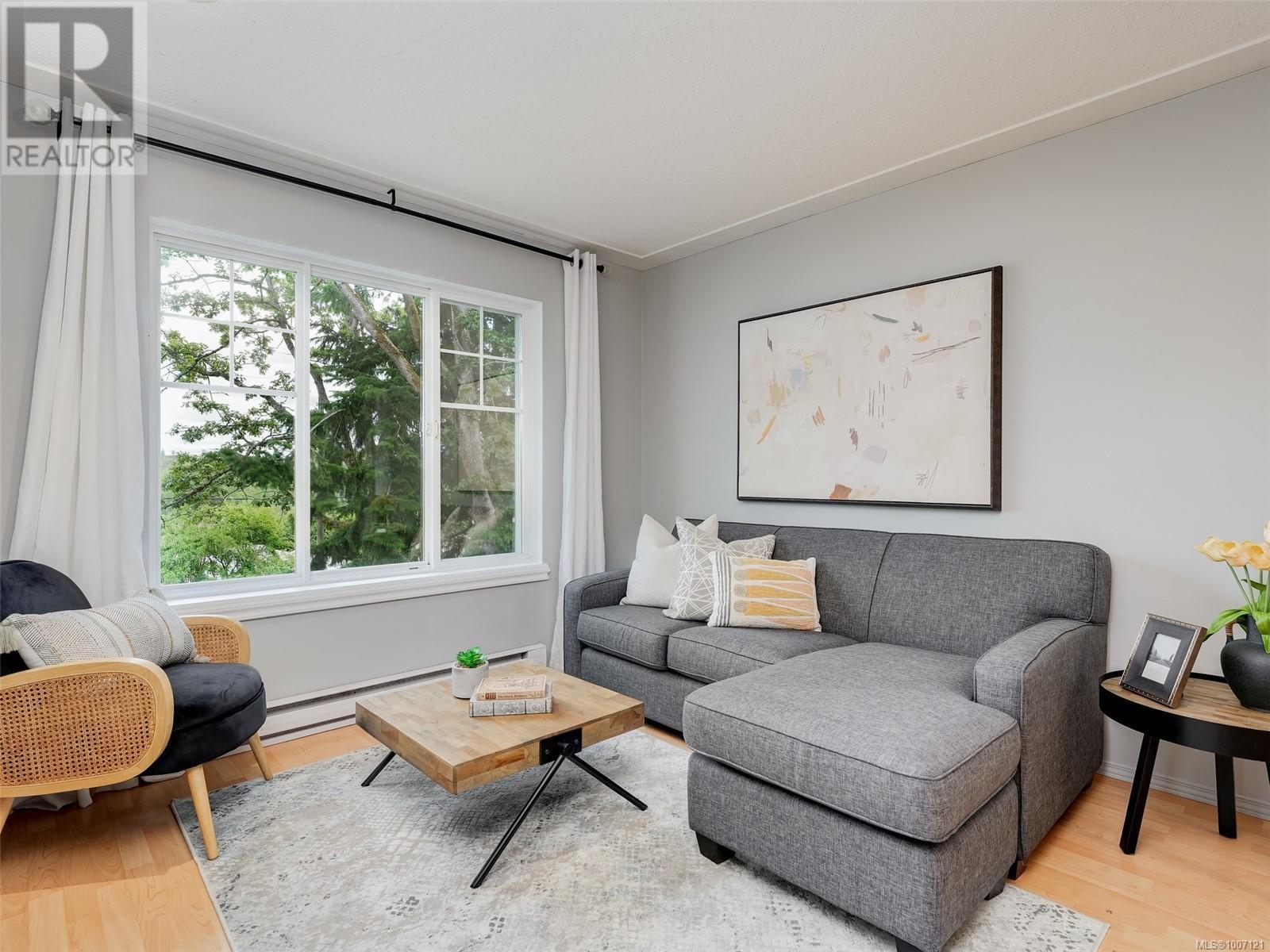 955 Falmouth Rd