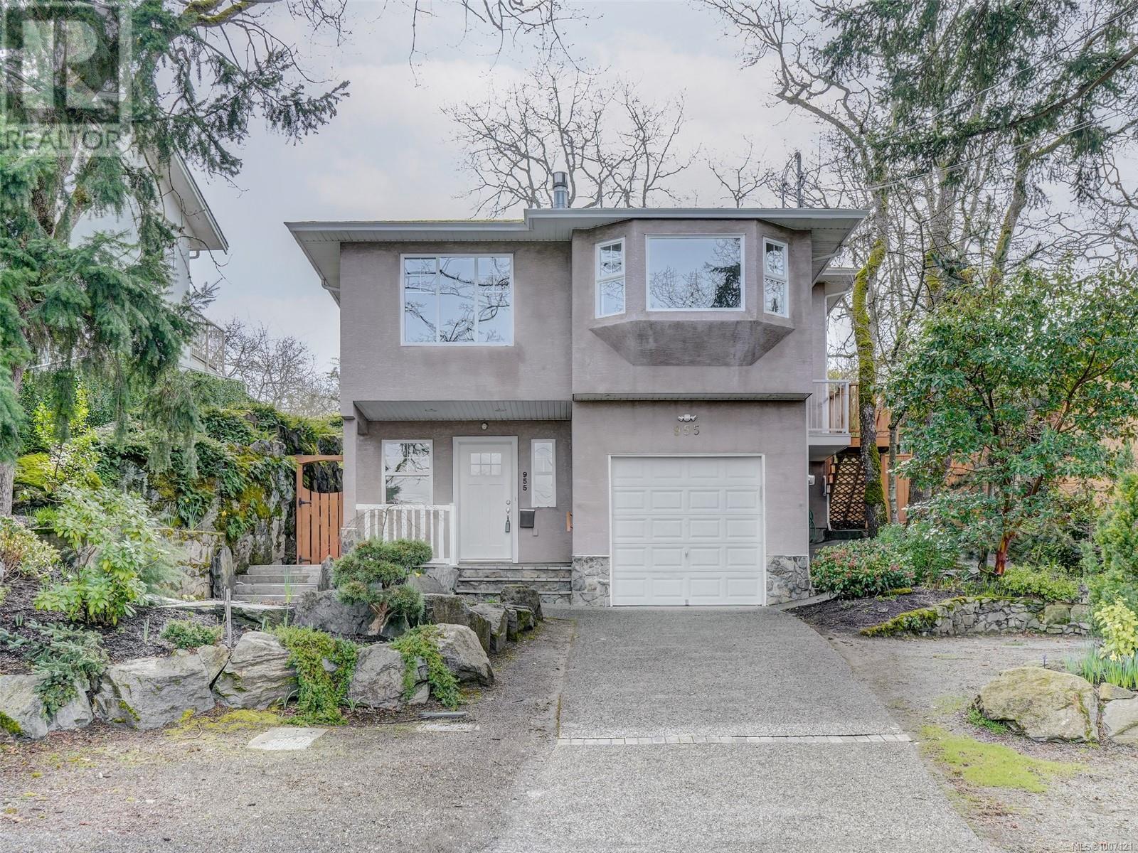 955 Falmouth Rd