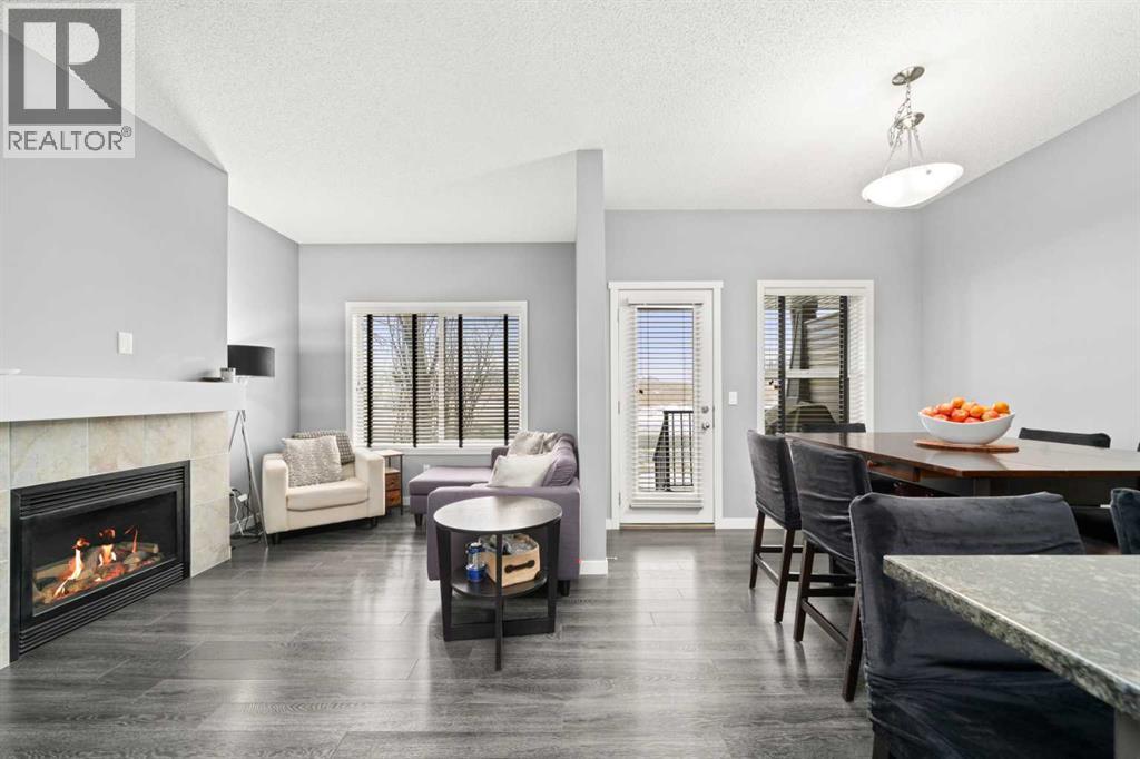 15 Copperpond Landing SE