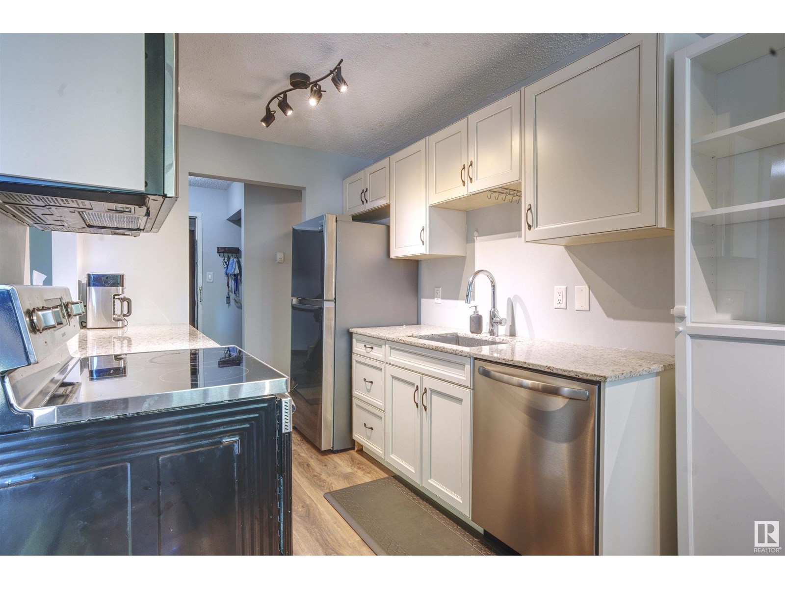 #21 10160 119 ST NW