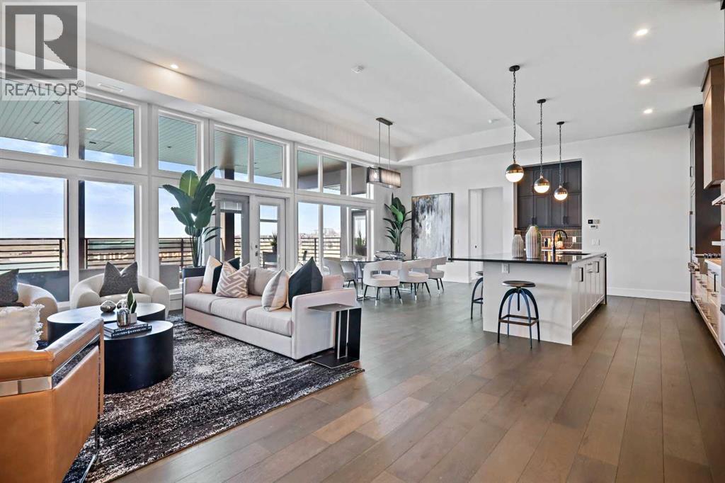 302, 170 Marina Cove SE