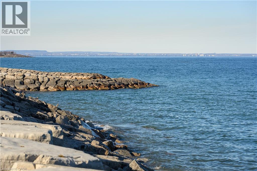 10 CONCORD Place Unit# 408