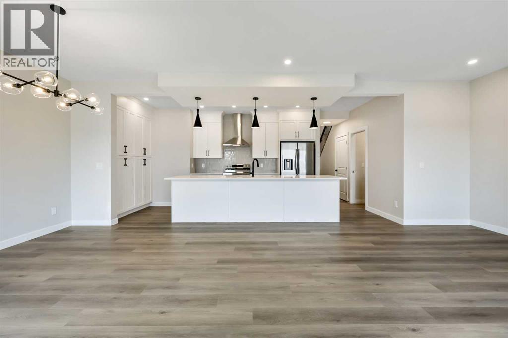 825 Baywater Place SW