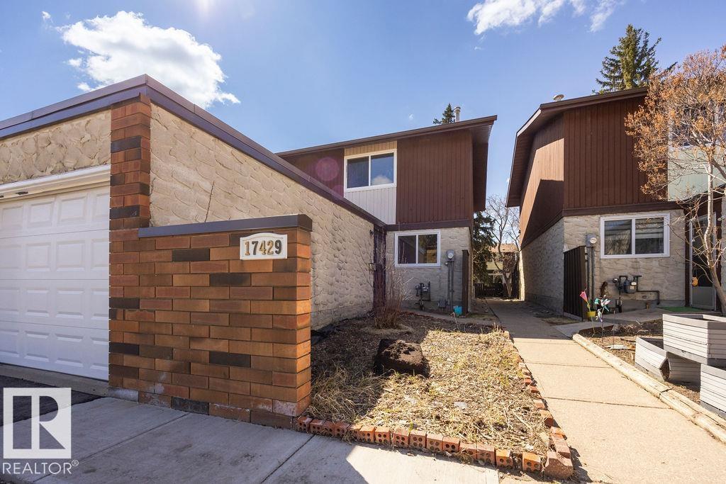 17429 77 AV NW