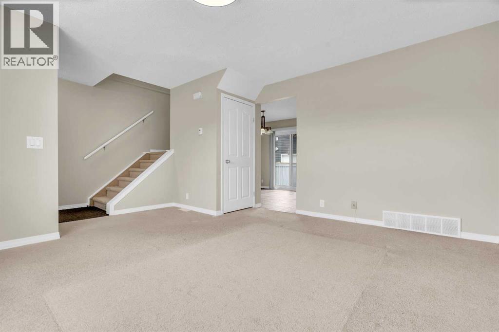 87 Castleglen Road NE