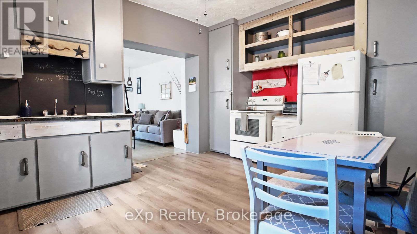 258 8TH STREET