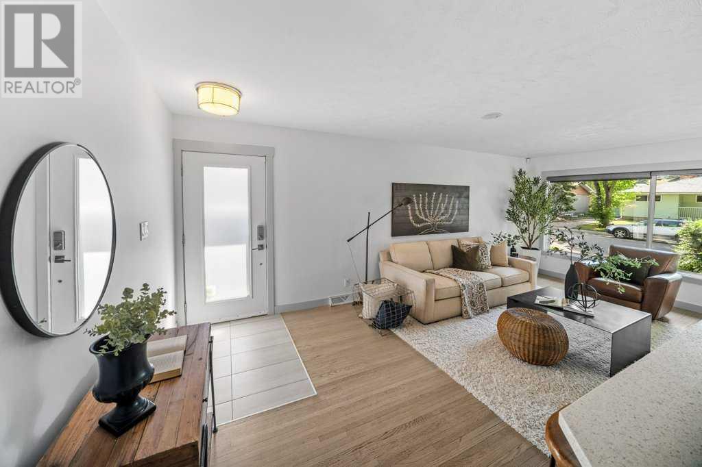 38 Westwood Drive SW