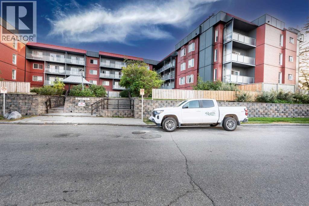 206, 333 Garry Crescent NE