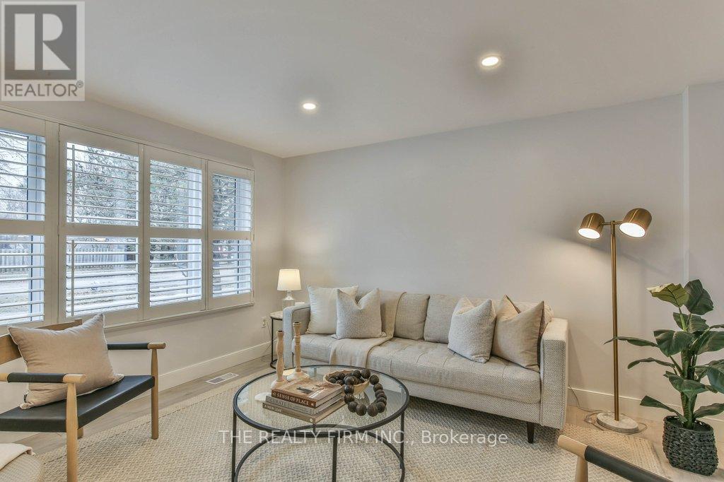 740 NOTRE DAME DRIVE