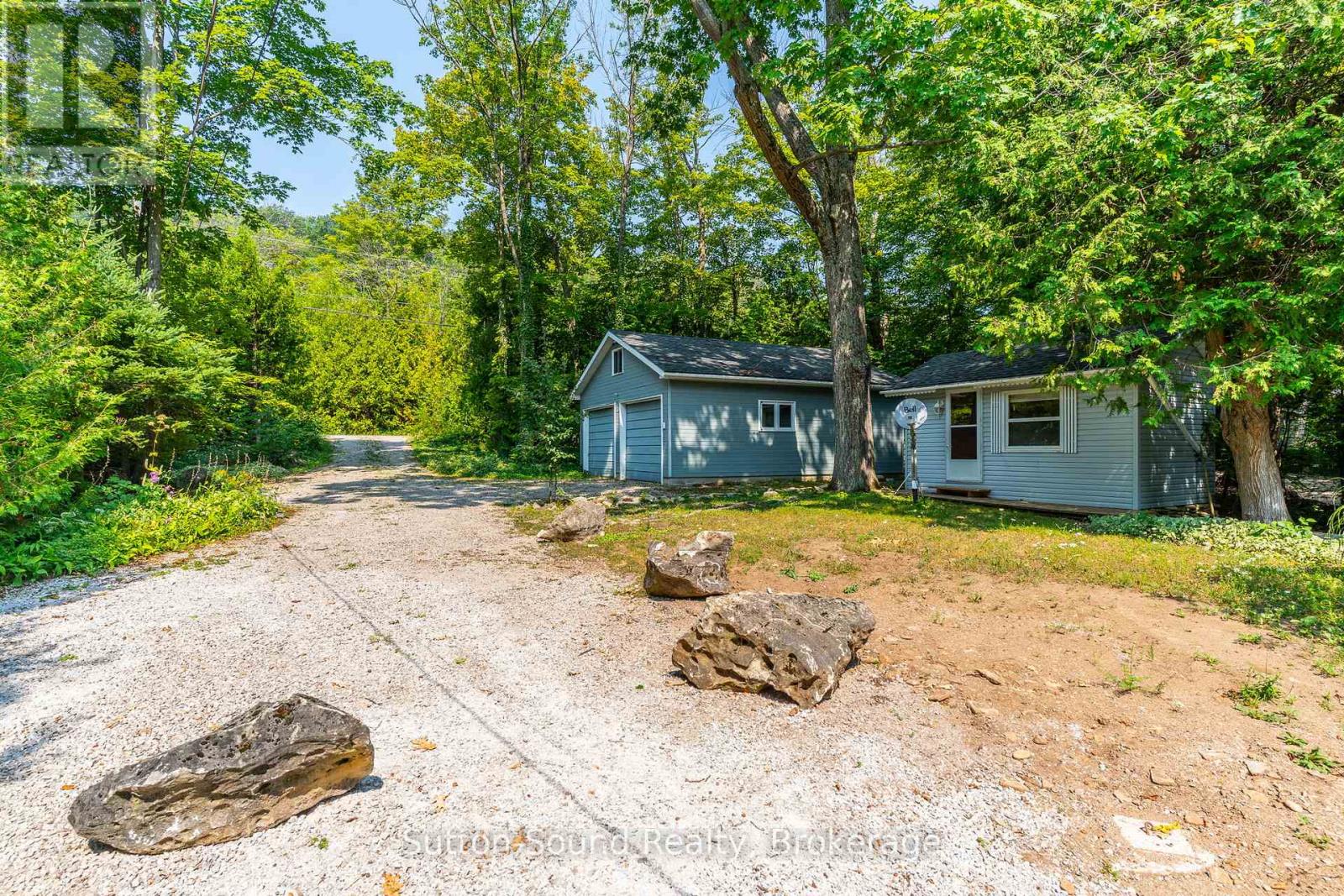606 MALLORY BEACH ROAD