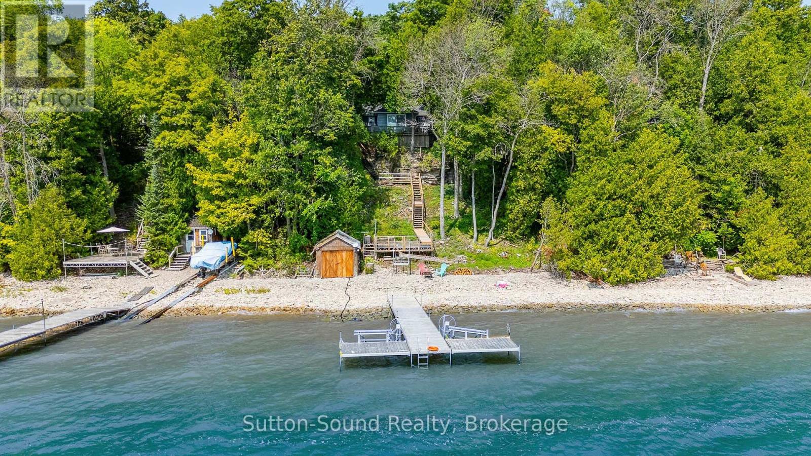606 MALLORY BEACH ROAD