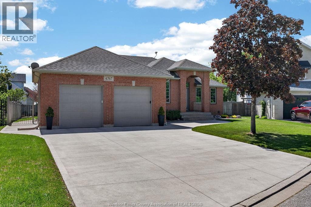 4767 Shadetree