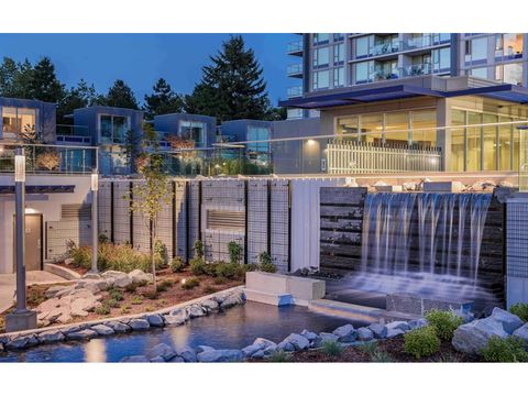 301 13696 100 AVENUE Surrey BC V3T0L5