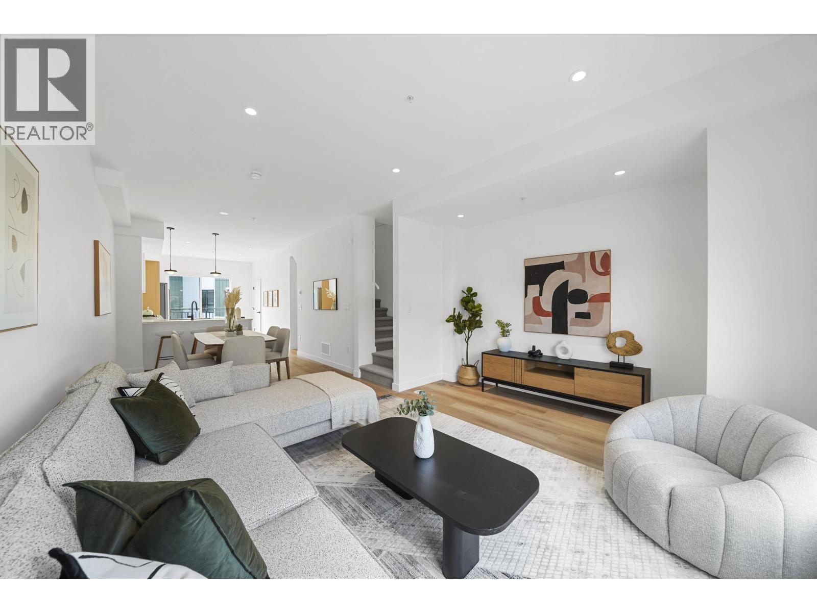 144 388 DUNCAN STREET