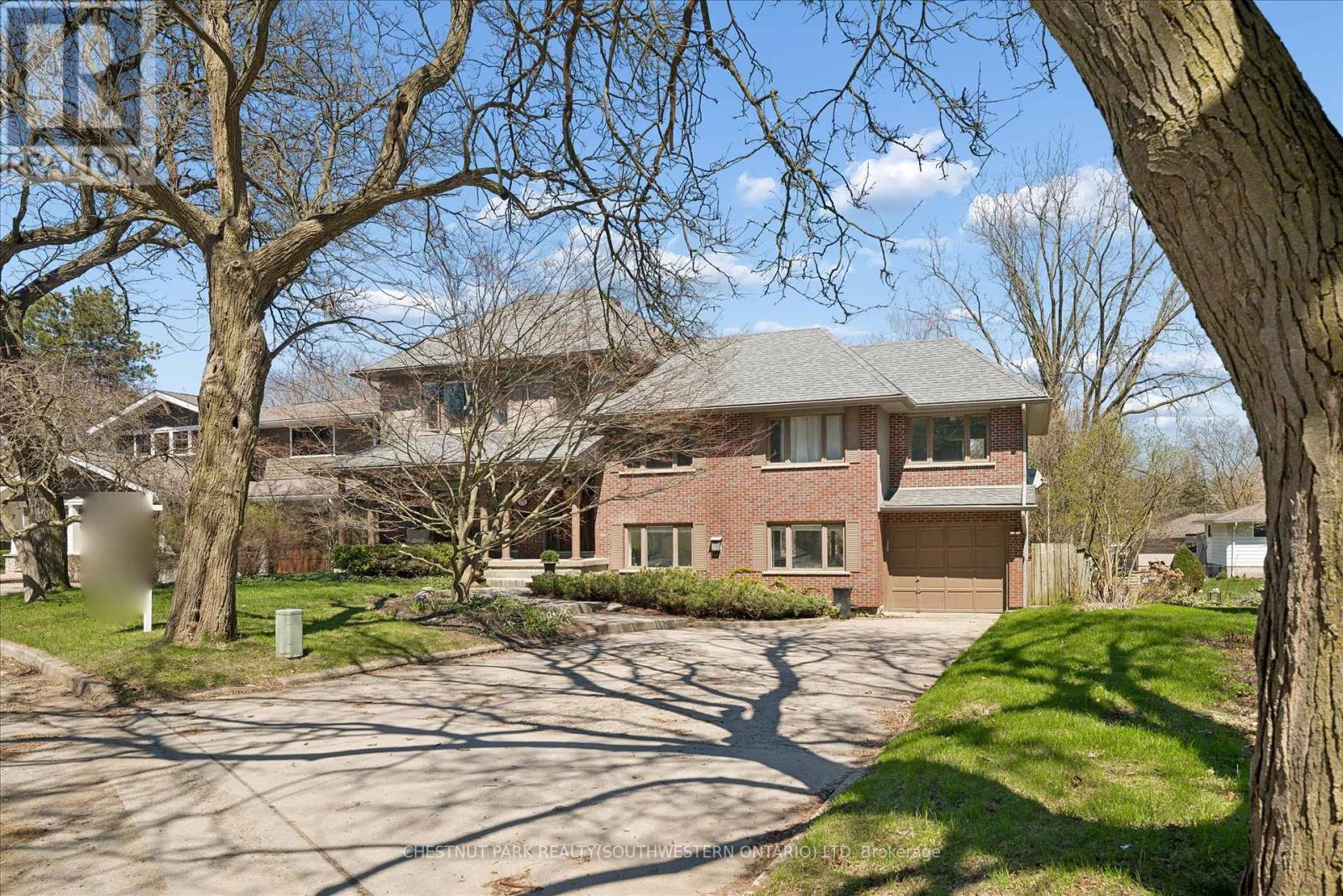 75 LYON AVENUE