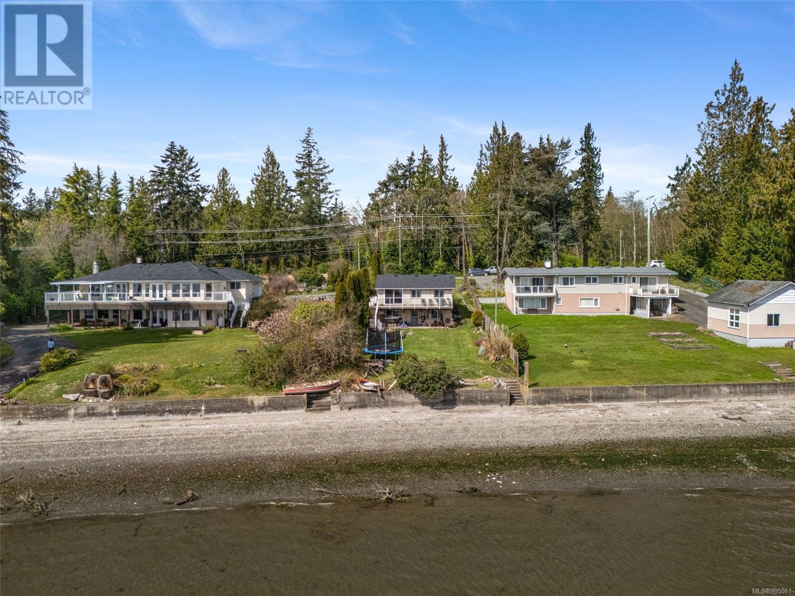5979 Sooke Rd