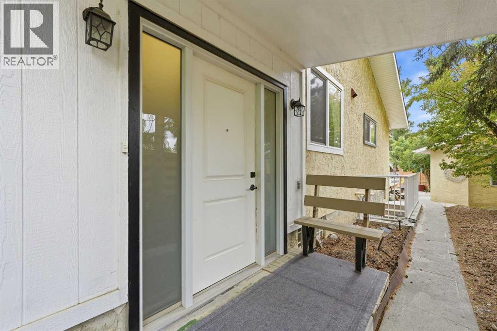 217 Woodvale Bay SW
