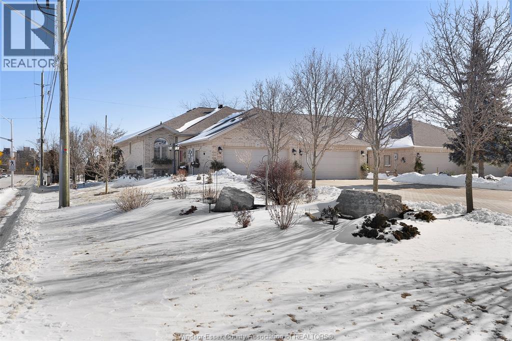 2 QUEEN'S HILL CRESCENT