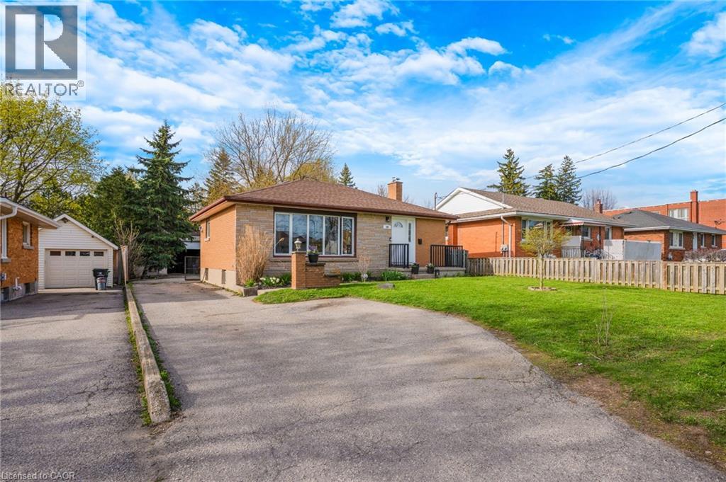 36 HILLTOP Drive