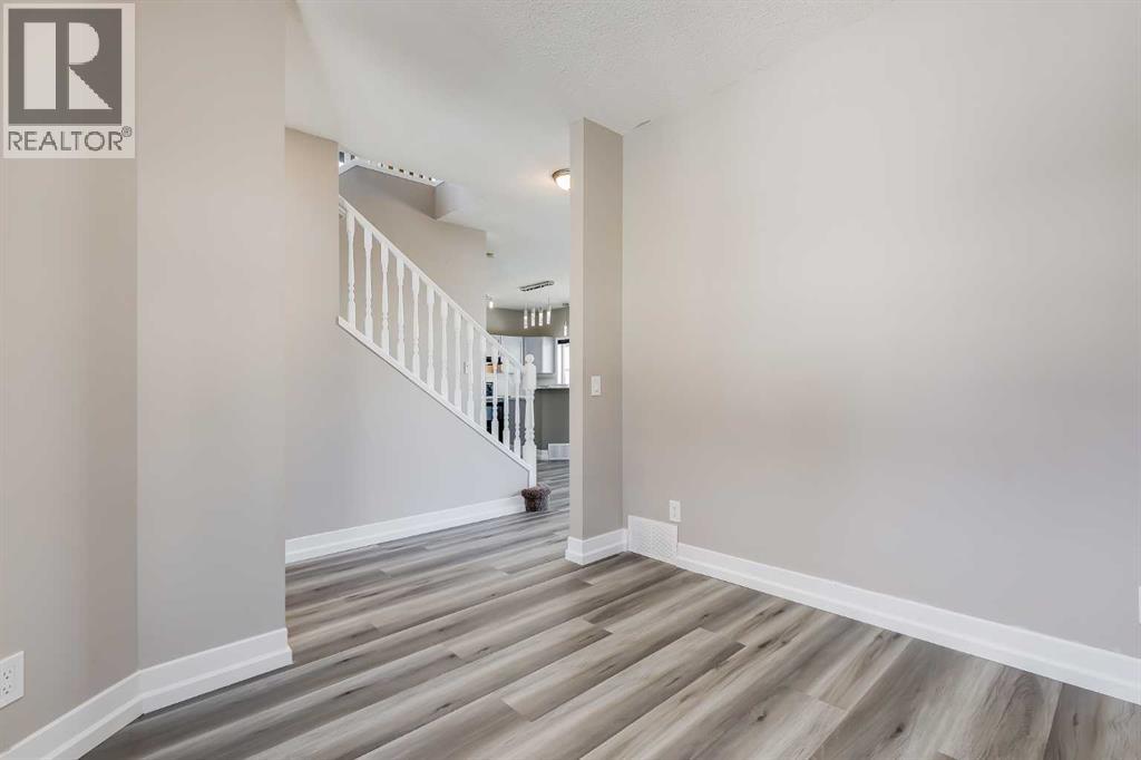 148 Stonegate Crescent NW