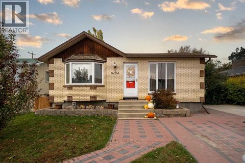 5104 2 Street Coalhurst AB T0L0V0